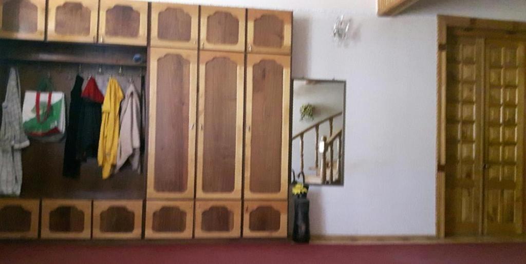 Guli Hotel Gori Buitenkant foto