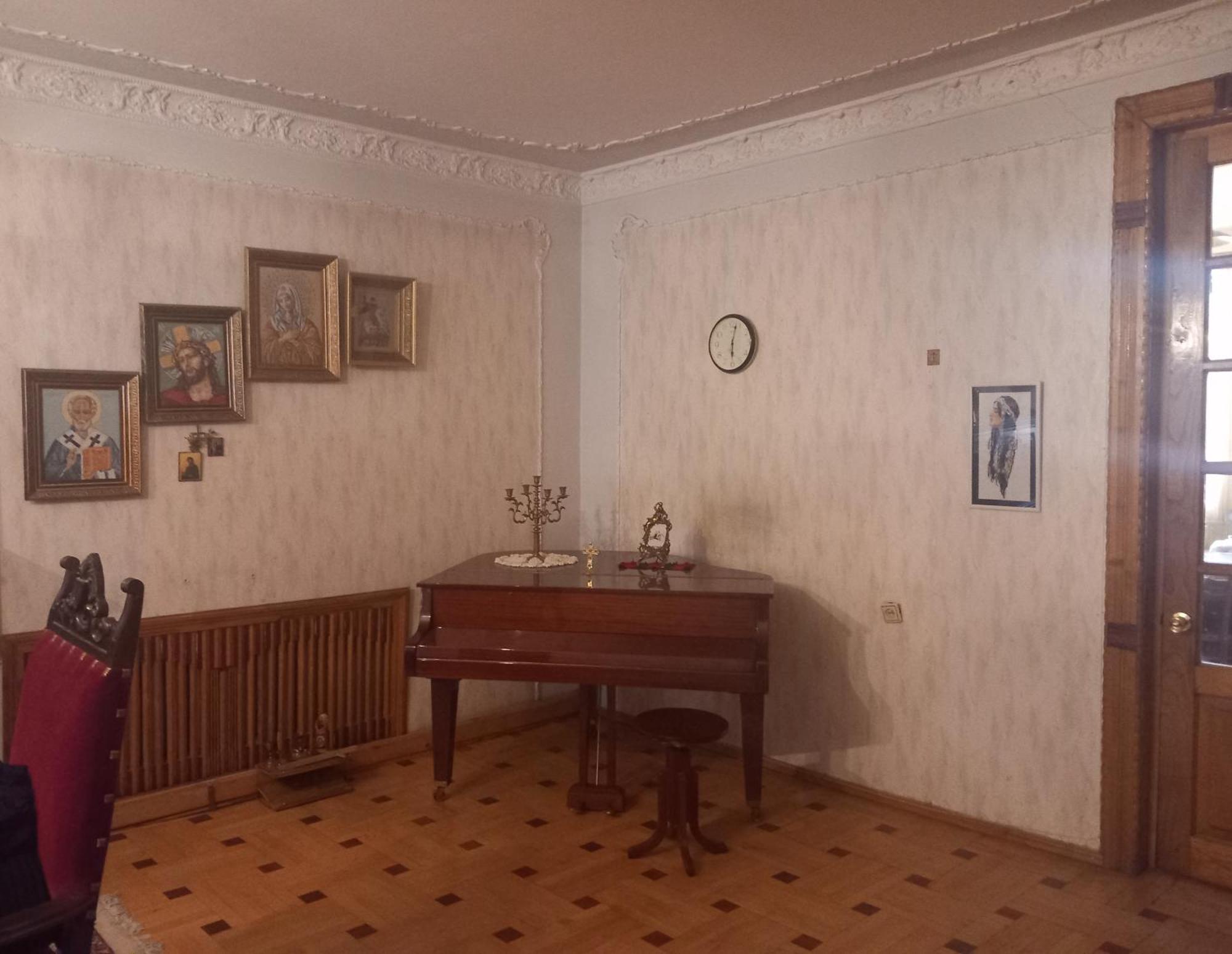 Guli Hotel Gori Buitenkant foto